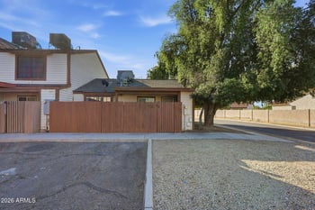 6617 Kingston Ln, Glendale, AZ 85306