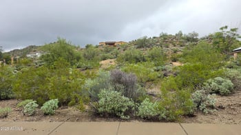 6617 Molly Ln, Phoenix, AZ 85083