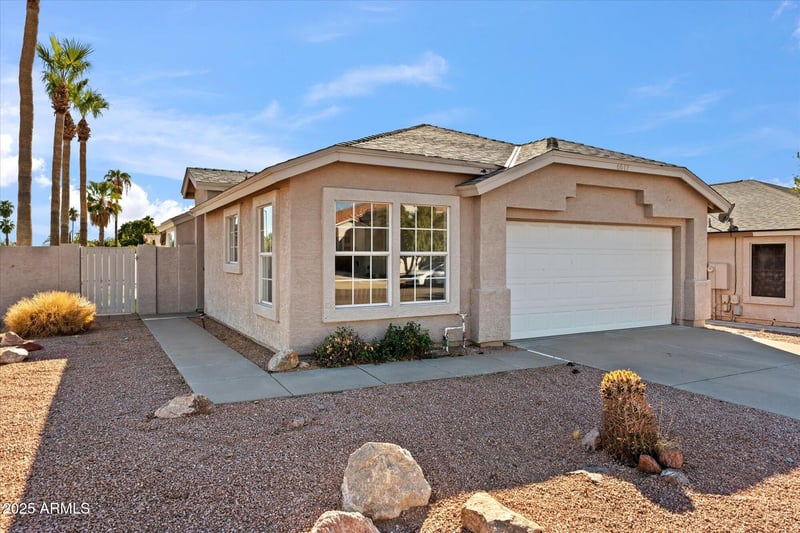 6617 Northridge St, Mesa, AZ 85215