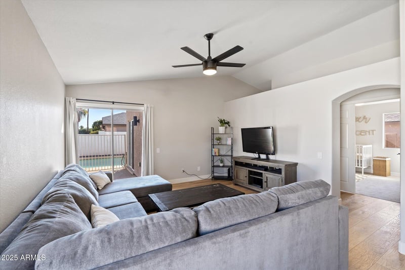 6617 Northridge St, Mesa, AZ 85215