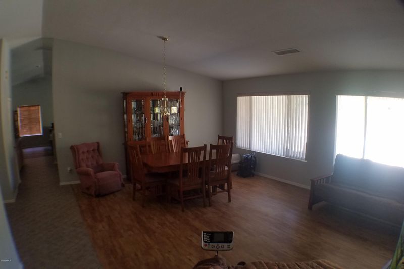6617 S 19th St, Phoenix, AZ 85042