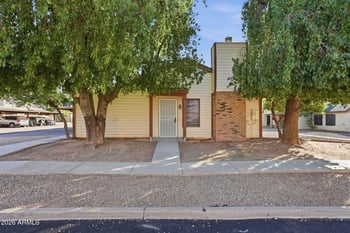 6617 Kingston Ln, Glendale, AZ 85306