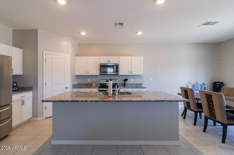 6617 Magdalena Ln, Laveen, AZ 85339