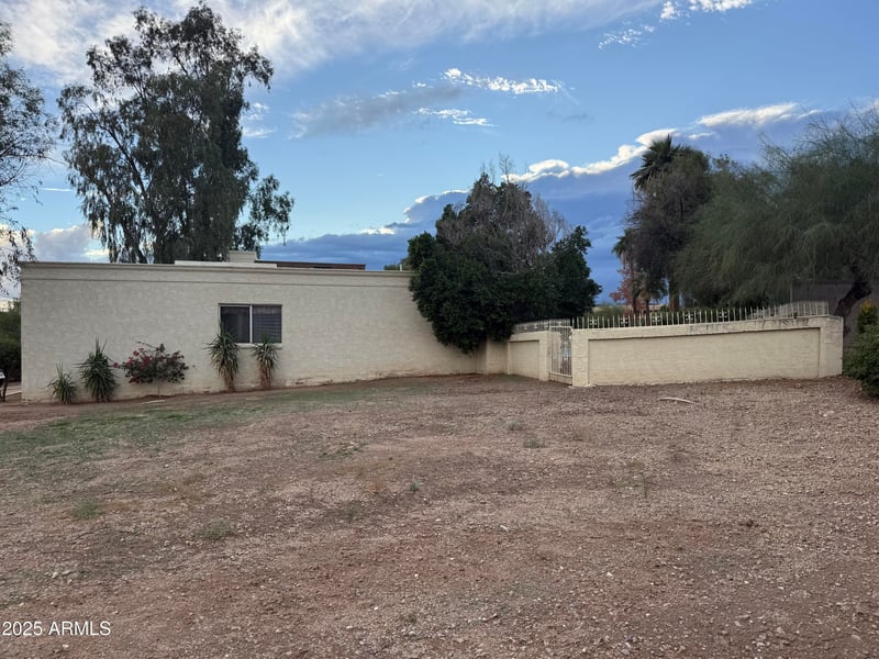 6618 Hillside Dr, Paradise Valley, AZ 85253