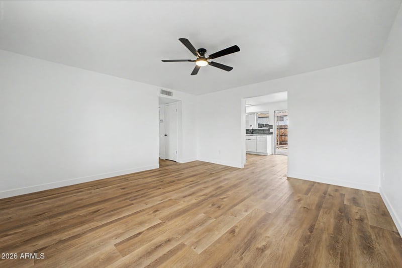 6618 N 46th Ave, Glendale, AZ 85301