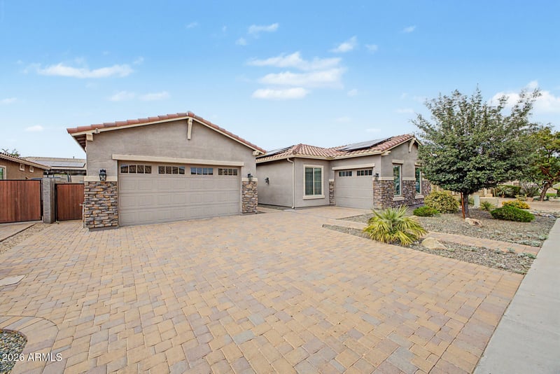 6618 W Madre Del Oro Dr, Phoenix, AZ 85083