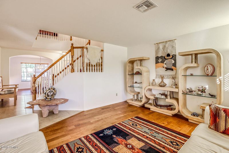 6619 E Sugarloaf St E, Mesa, AZ 85215