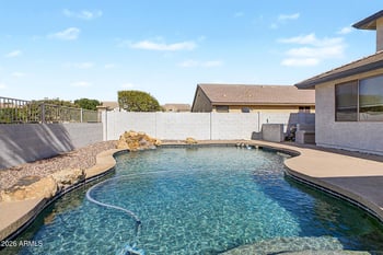 662 Desert Canyon Dr, San Tan Valley, AZ 85143