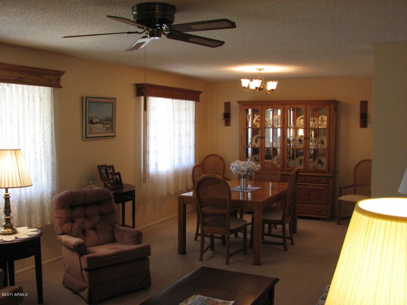 662 N 64th St, Mesa, AZ 85205