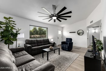 6620 Cholla St, Glendale, AZ 85304