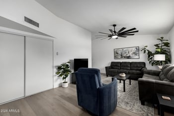 6620 Cholla St, Glendale, AZ 85304