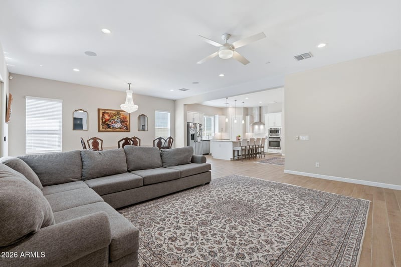 6620 E Libby St, Phoenix, AZ 85054