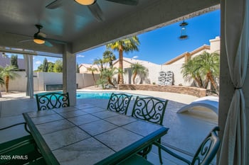 6620 Louise Dr, Glendale, AZ 85310