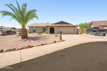 6620 W Mercer Ln, Glendale, AZ 85304