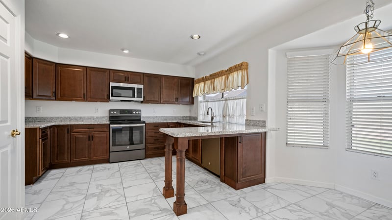 6620 Redfield Rd, Glendale, AZ 85306