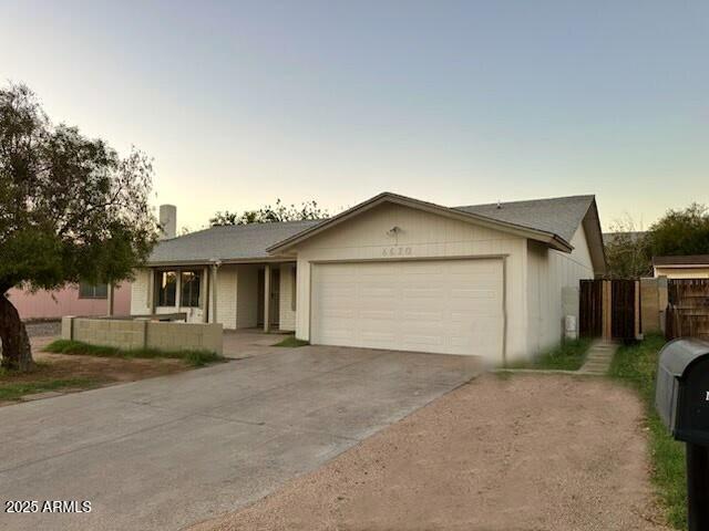6620 Wolf St, Phoenix, AZ 85033