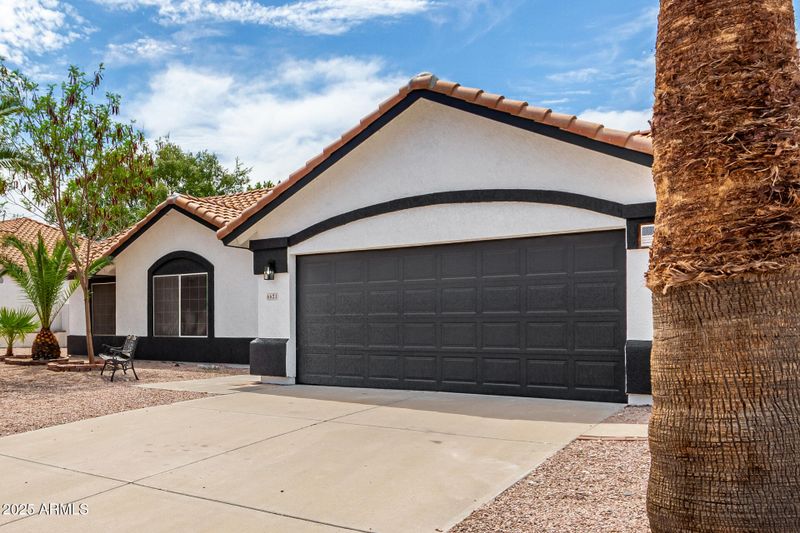 6621 E Quartz St, Mesa, AZ 85215