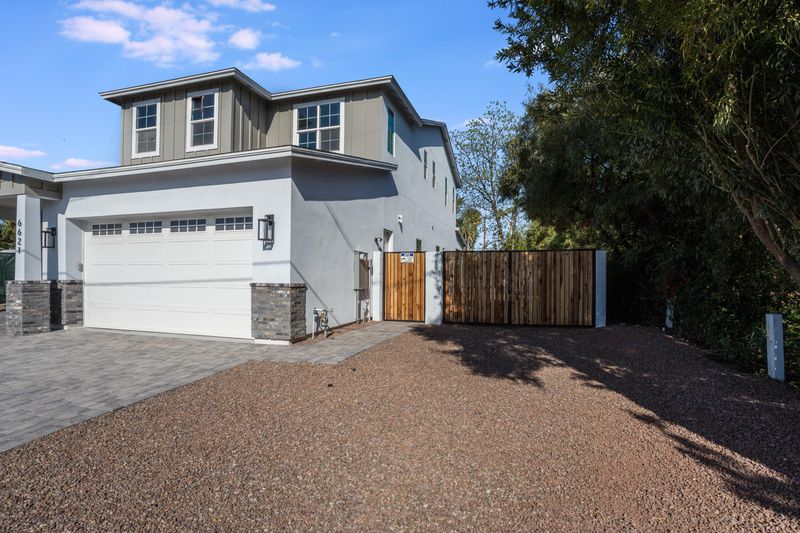 6621 N 14th Pl, Phoenix, AZ 85014