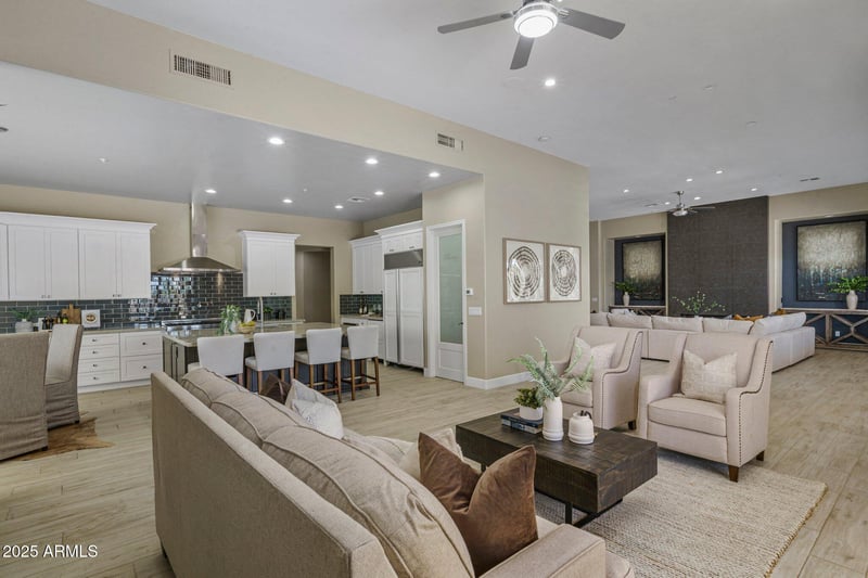 6621 Oberlin Way, Scottsdale, AZ 85266