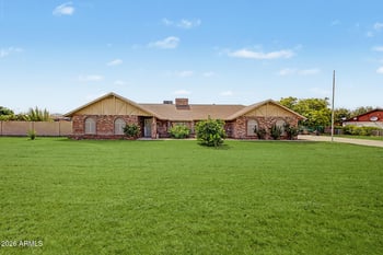 6622 S 66th Ave, Laveen, AZ 85339