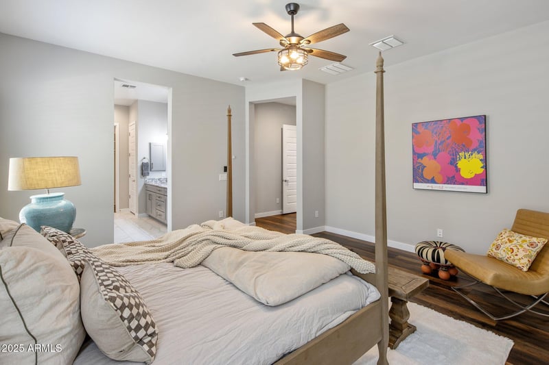 6623 Marisa Ln, Phoenix, AZ 85054