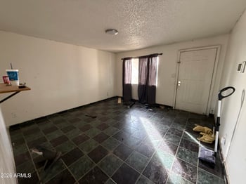 6624 Columbus Ave, Phoenix, AZ 85033
