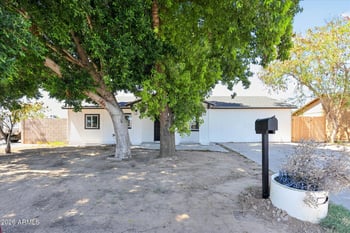 6624 Columbus Ave, Phoenix, AZ 85033