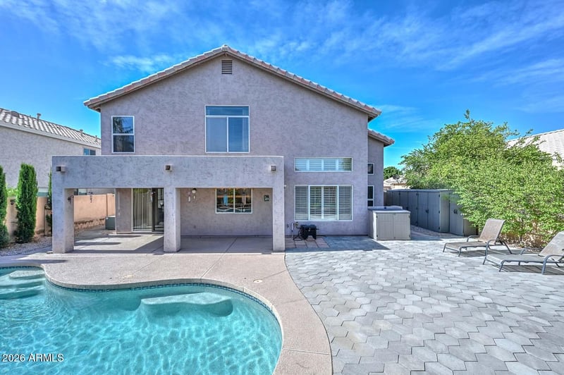 6624 Louise Dr, Glendale, AZ 85310