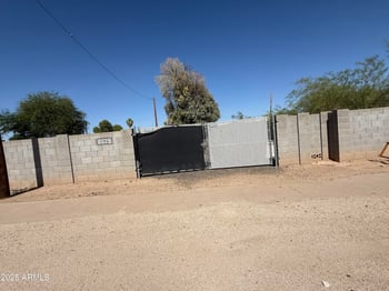 6625 58th Ave #16,17, Glendale, AZ 85301