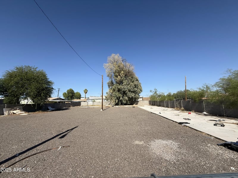 6625 58th Ave #16,17, Glendale, AZ 85301
