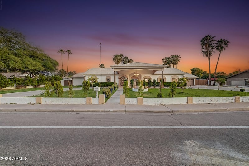 6625 Sweetwater Ave, Glendale, AZ 85304