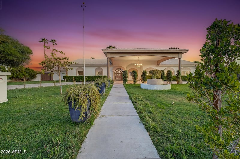 6625 Sweetwater Ave, Glendale, AZ 85304