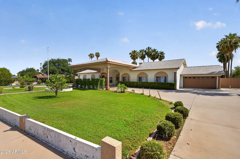6625 W Sweetwater Ave, Glendale, AZ 85304