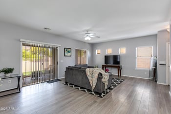 6626 Laurel Ave, Glendale, AZ 85304