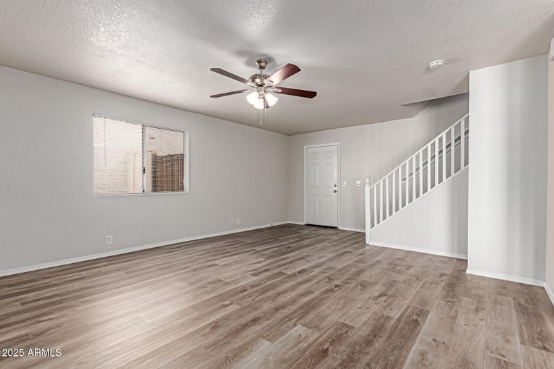 6626 W Cinnabar Ave, Glendale, AZ 85302