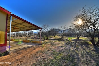 6627 Veterans Ln, Hereford, AZ 85615