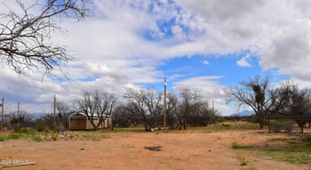 6627 Veterans Ln, Hereford, AZ 85615