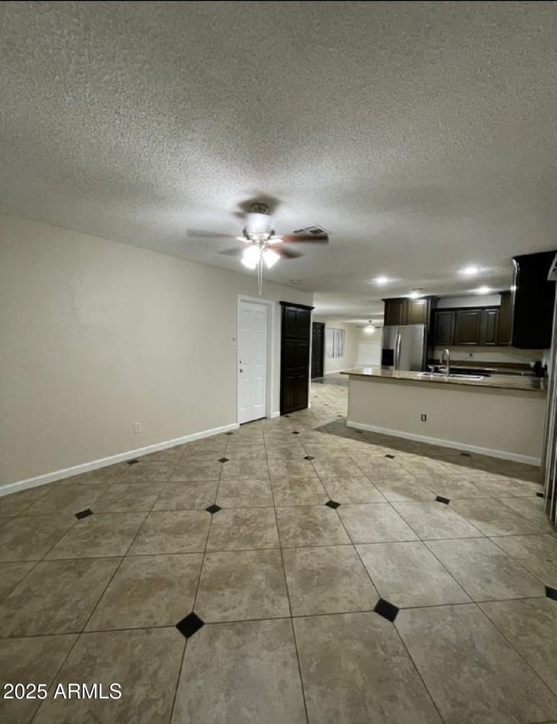 6629 Coolidge St, Phoenix, AZ 85033