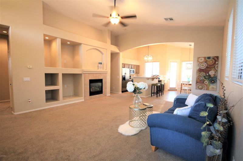 6629 W Tether Trl, Phoenix, AZ 85083