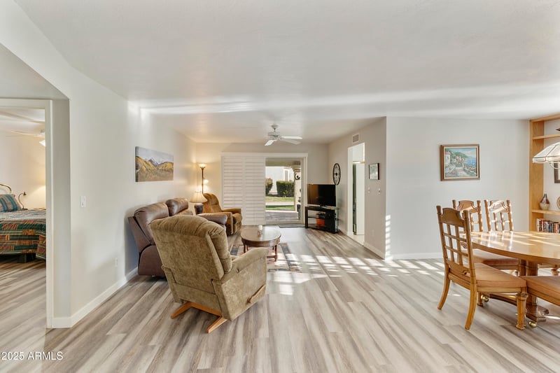 663 Saguaro Way, Mesa, AZ 85208