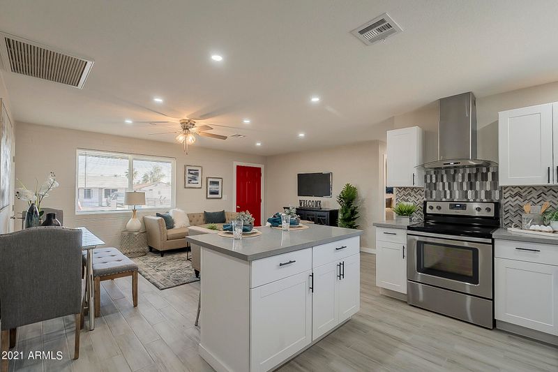 6630 S 21st Pl, Phoenix, AZ 85042