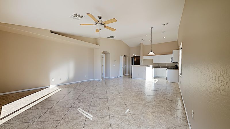 6630 S 23rd Ave, Phoenix, AZ 85041
