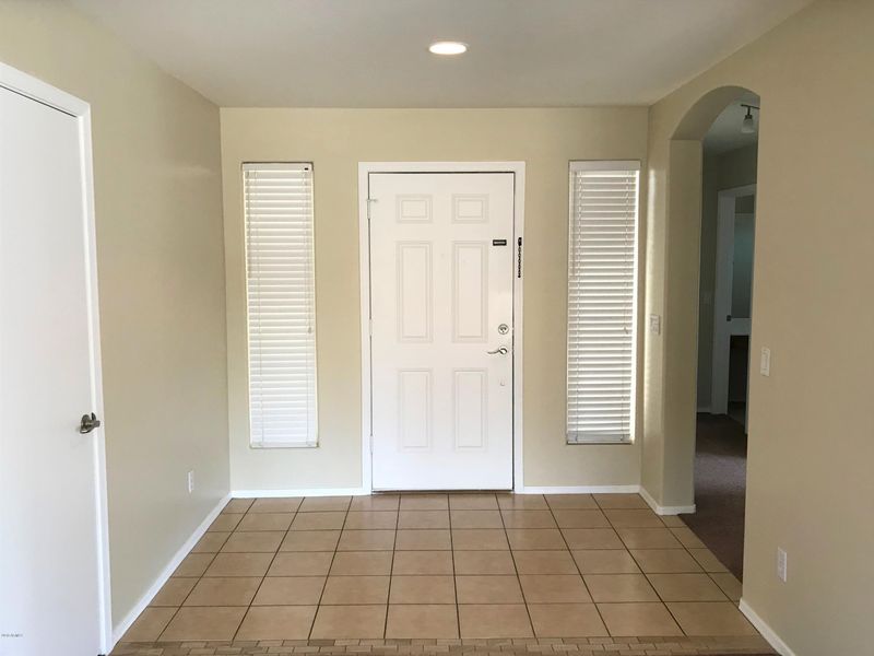6630 W Hess St, Phoenix, AZ 85043