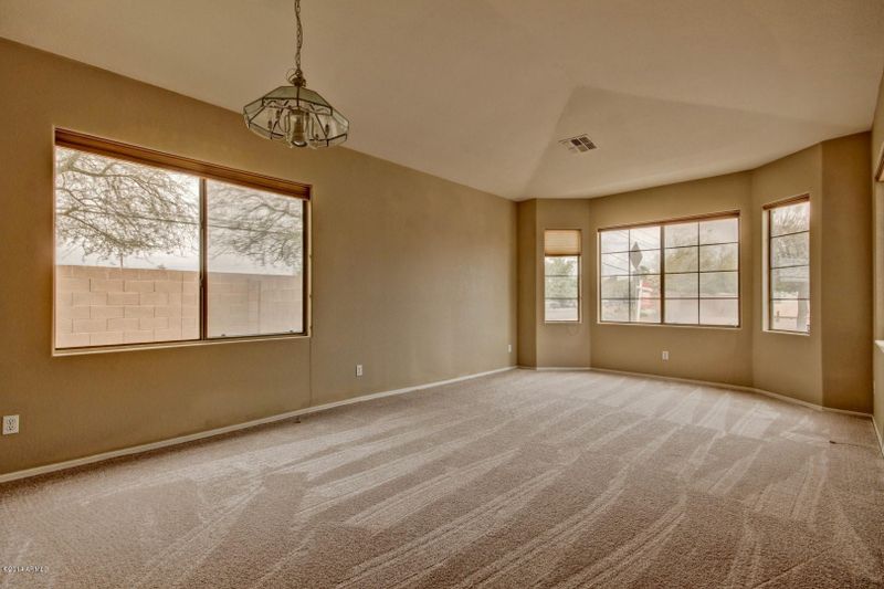 6631 W Williams St, Phoenix, AZ 85043