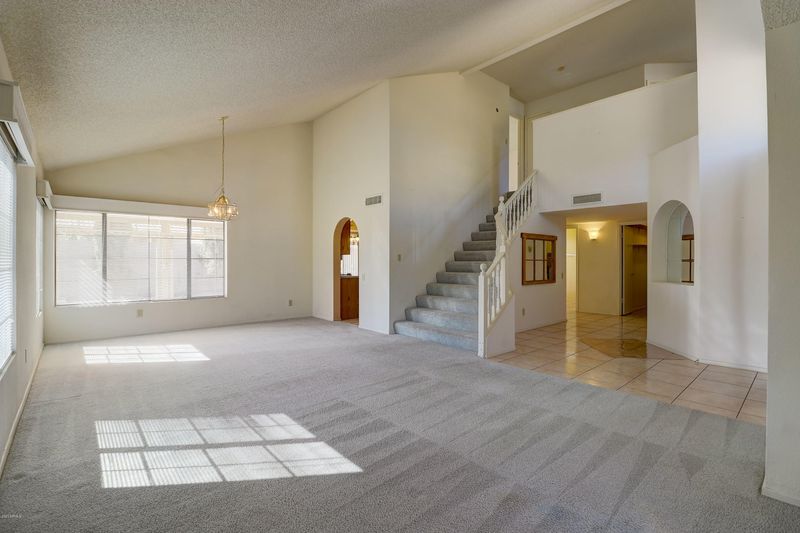 6633 E Palm St, Mesa, AZ 85215