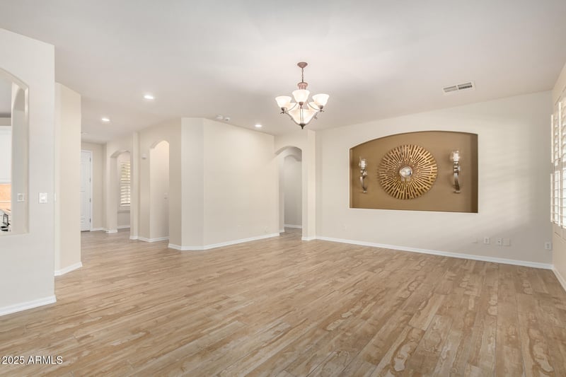 6634 Straight Arrow Ln, Phoenix, AZ 85083