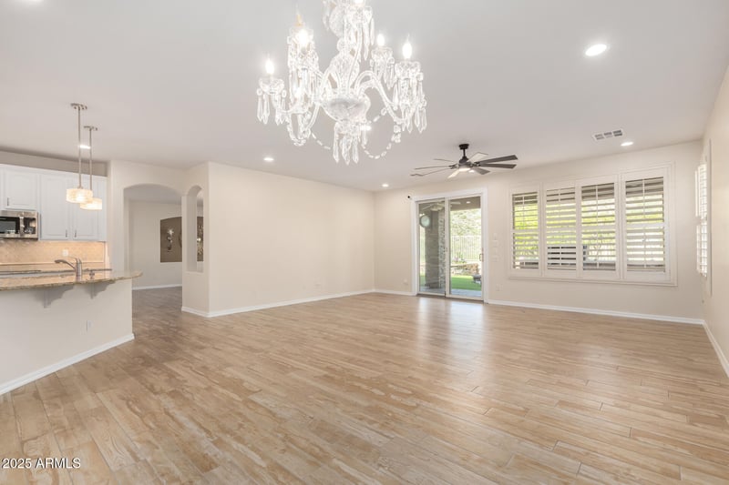 6634 Straight Arrow Ln, Phoenix, AZ 85083