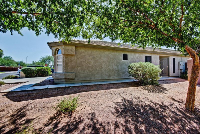 6635 E Boston St, Mesa, AZ 85205
