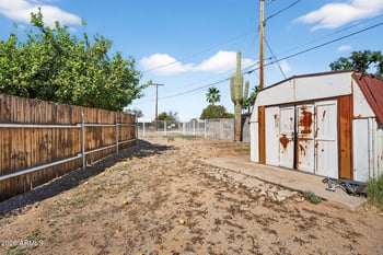 6635 Princess Dr, Mesa, AZ 85205