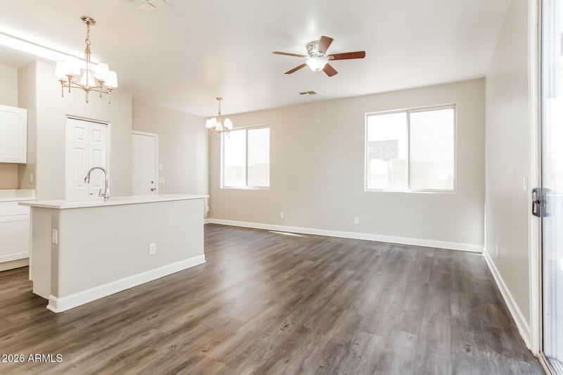 6635 W Fillmore St, Phoenix, AZ 85043